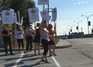 Hôtel Le Président : Fin du lockout mercredi Lockout à l’Hôtel Le Président de Sherbrooke