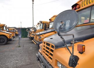 Les grèves dans le transport scolaire seront reportées au 23 avril