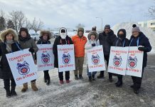 Les Teamsters concluent une nouvelle entente chez Gate Gourmet, mettant fin à la grève