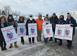 Les Teamsters concluent une nouvelle entente chez Gate Gourmet, mettant fin à la grève